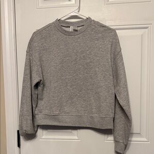 H&M Divided Light Gray Pullover